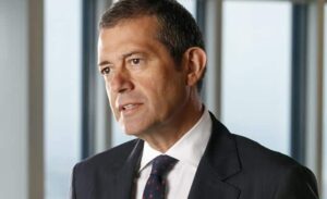 Aksigorta'da yönetim kurulu başkanlığına Sabri Hakan Binbaşgil atandı. Sigorta sektöründeki