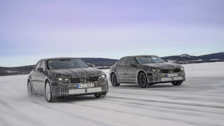 BMW ve Alibaba İş Birliği: Çin Pazarında Yeni Nesil Akıllı Araçlar İçin Yapay Zeka Hamlesi