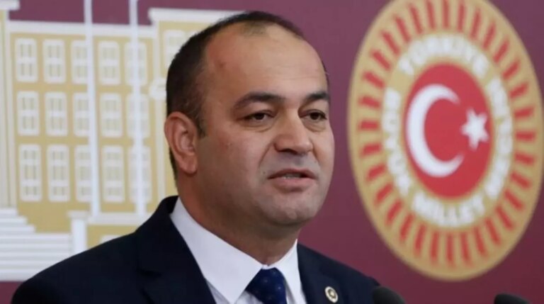 Özgür Karabat Kimdir? Hayatı ve Kariyeri
