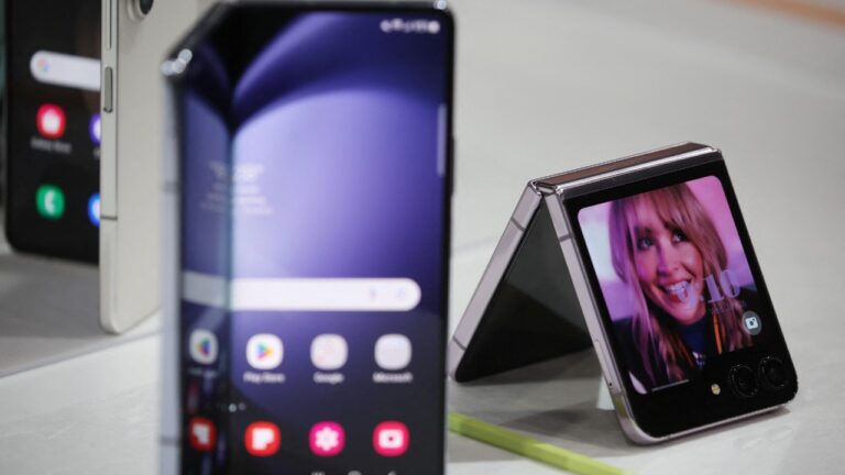 Samsung’un Yenilikçi Katlanabilir Telefon Tasarımı: Üç Menteşeli Cihaz