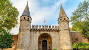 Topkapı Sarayı'nın ziyaret saatleri ve bayram günlerinde açıklık durumuyla ilgili