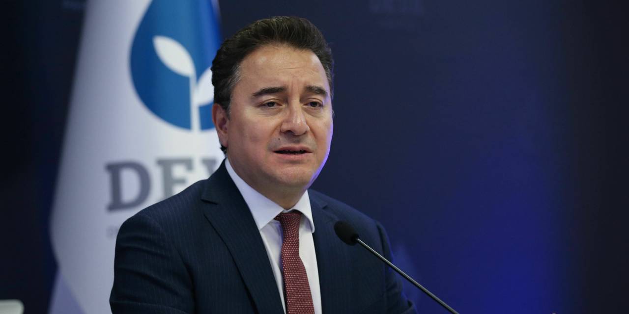 Ali Babacan’dan Sırrı Süreyya Önder’e geçmiş olsun mesajı