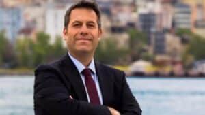 İstanbul Büyükşehir Belediyesi'nde düzenlenen yolsuzluk operasyonunda 47 kişi gözaltına alındı.