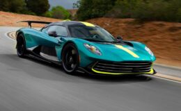 Aston Martin Valhalla: Yüksek Performanslı Süper Otomobil Test Aşamasında