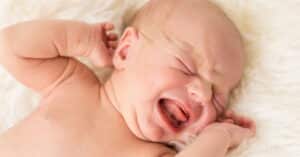 Bebeklerde ek gıdaya geçiş sürecini kolaylaştıran pratik bilgiler ve ipuçları