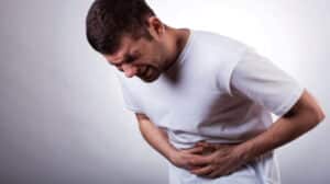 Bebeklerde reflü ve reflü hastalığını tanıyın, belirtileri öğrenin ve etkili