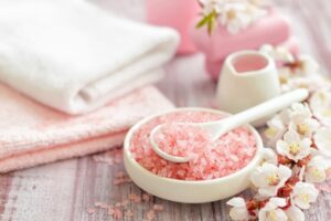 Discover the uses, benefits, and recipes of Epsom salt in