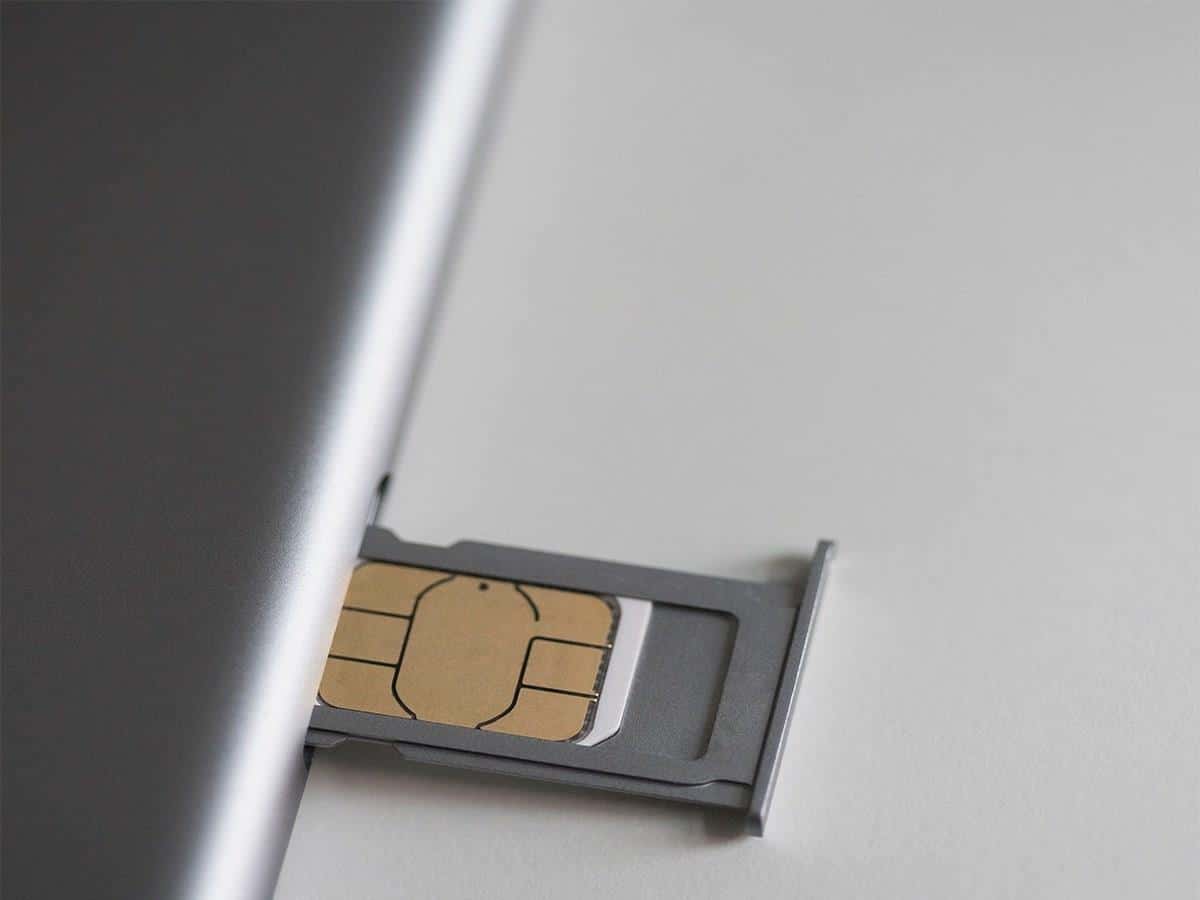 Comprehensive Solutions to the ‘No SIM Card’ Error on iPhone and Android Devices