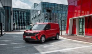 Ford Otosan'ın yeni stratejisiyle üretim kapasitesini artırarak otomotiv sektöründe liderliğini