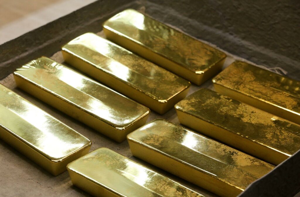Gold Prices Surge Amid Central Bank Policies