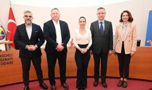 Hedef Holding ve Kocaeli Sanayi Odası'nın düzenlediği finansal seminerle iş