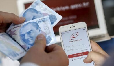 İBB Bursu 2. Taksit Ödemesi: 7500 TL İçin Bekleyiş Sona mı Eriyor?