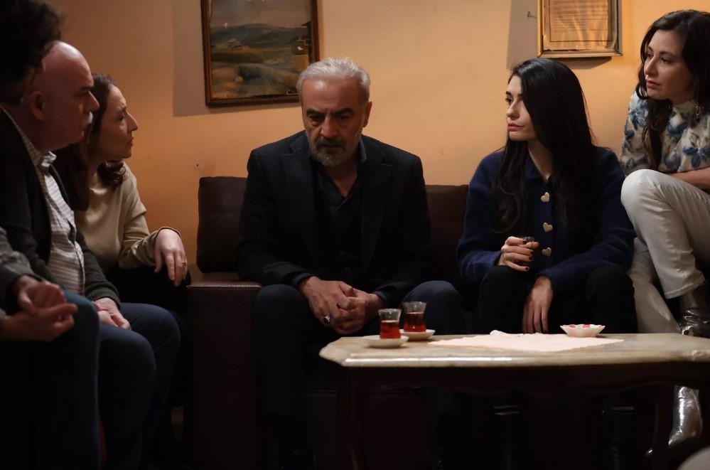 <b>İnci Taneleri Oyuncu Kadrosu</b>“></p></p></p>                            <div class=