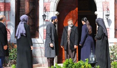 Kızıl Goncalar bu akşam var mı, yok mu? Kızıl Goncalar yeni bölüm ne zaman? 14 Nisan Pazartesi Now Tv yayın akışı…
