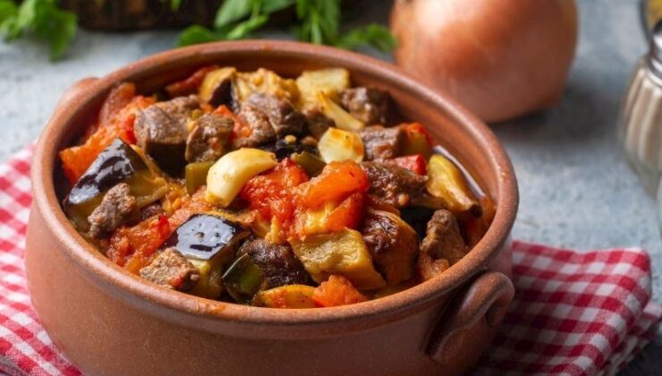 Lezzetli Güveçte Orman Kebabı Tarifi