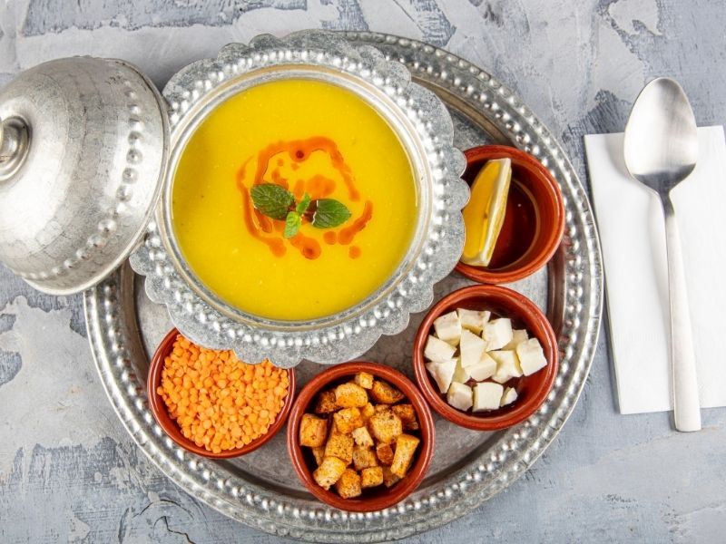 Lokanta Usulü Mercimek Çorbası