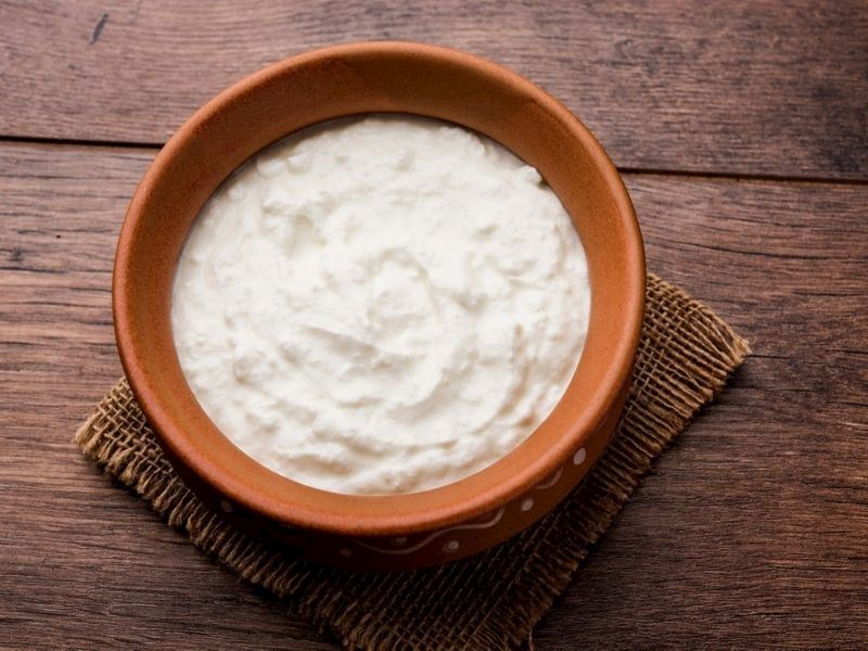 Lezzetli ve sağlıklı manda yoğurdu yapımının püf noktalarını keşfedin. Doğal