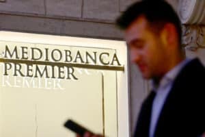Mediobanca, Banca Generali'yi satın alma planlarıyla finans dünyasında dikkat çekiyor.
