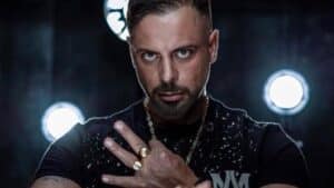 Rapçi Massaka'nın gözaltı süreci ve hayat hikayesini keşfedin. Müziği ve