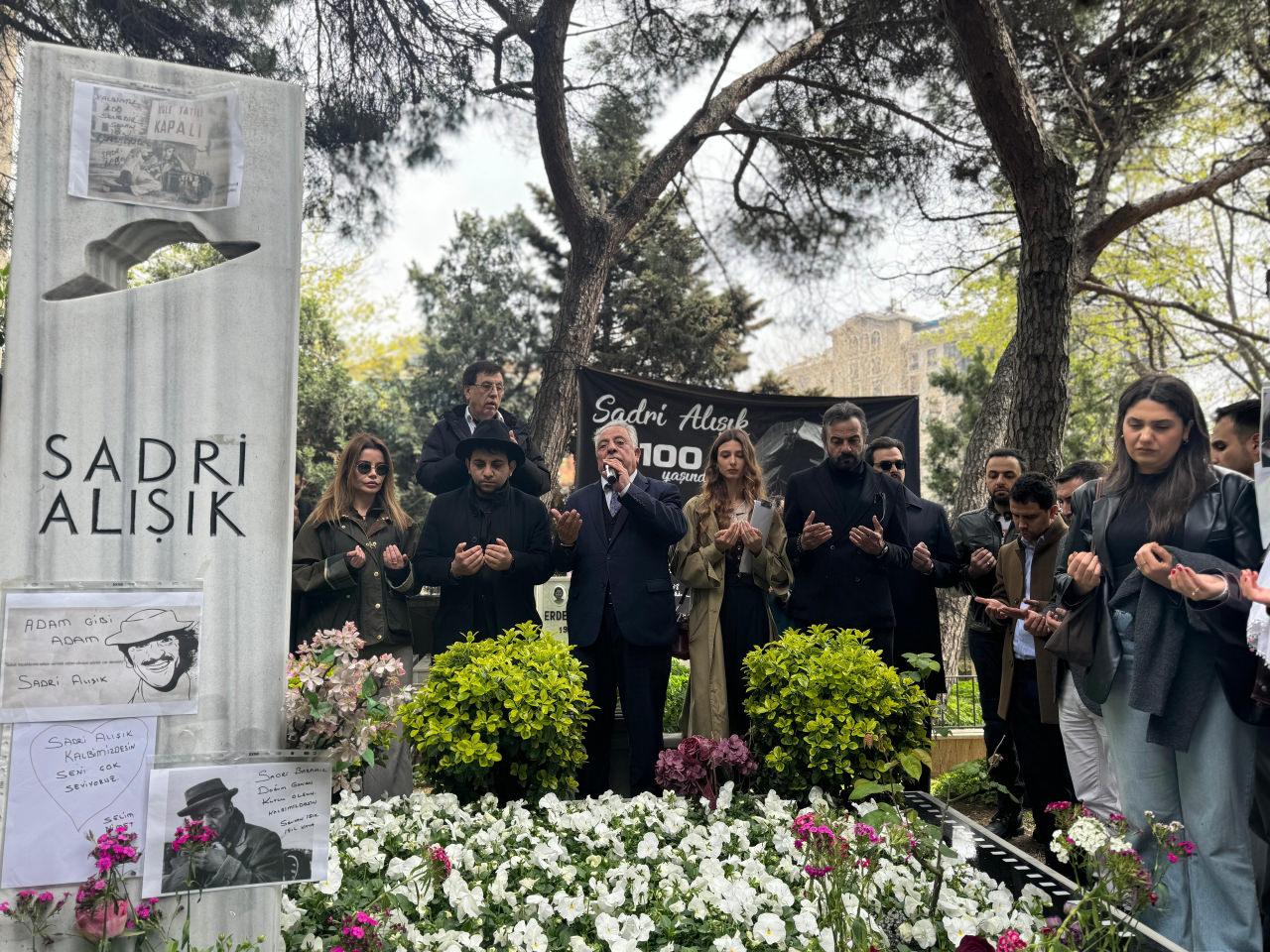 Zincirlikuyu Mezarlığı'na Defnedilen Sanatçının Başlıca Filmleri: