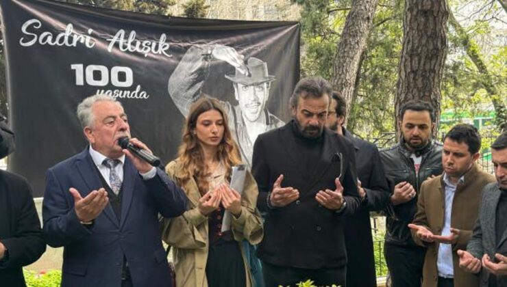 Sadrş Alışık’ın Mezarı Başında Unutulmaz Anma Töreni