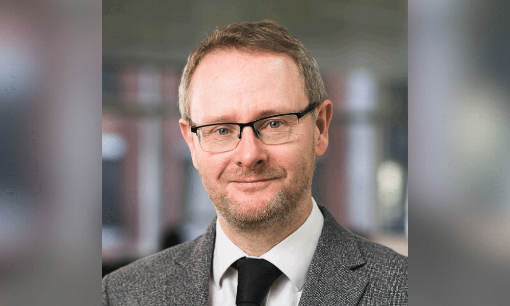 Sigorta sektörü, kırılgan müşterilere destek sunarak onların ihtiyaçlarını karşılamaya ve