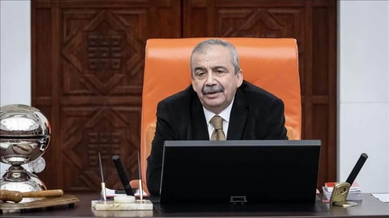 Sırrı Süreyya Önder Meclis Başkanı mı? Tedavi süreci devam ediyor! Sırrı Süreyya Önder kimdir, kaç yaşında, nereli?