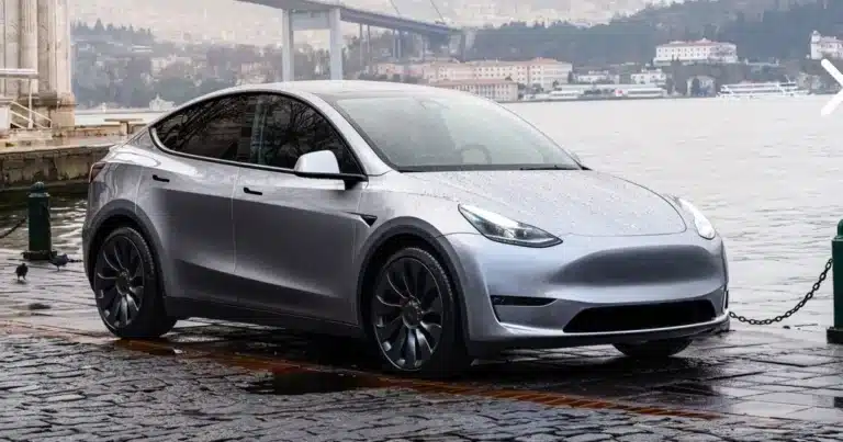 Tesla Motors, GoGreen Türkiye Fuarı’nda Ziyaretçilerini Bekliyor