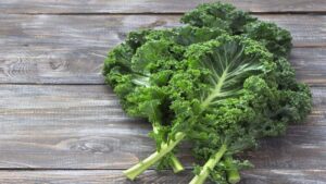 Discover the amazing benefits of kale, a superfood packed with