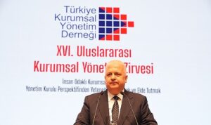 Uluslararası Kurumsal Yönetim Zirvesi, insan odaklı yönetim temasıyla, liderleri ve