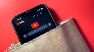 Discover how YouTube Premium lets you enjoy and share ad-free