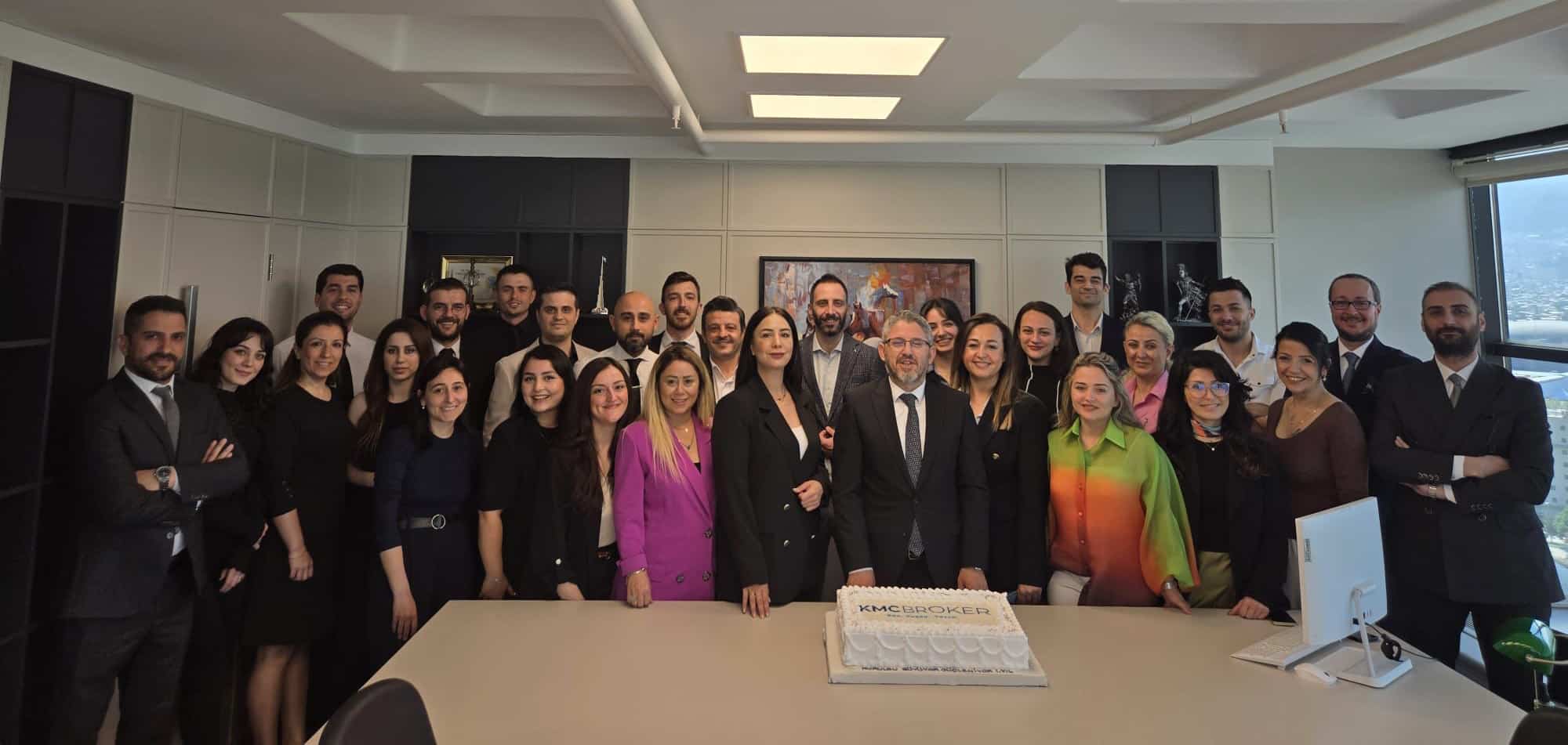 KMC Sigorta ve Reasürans Brokerliği A.Ş., kuruluşunun birinci yıl dönümünü