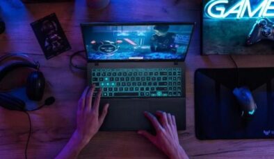 ASUS V16 Laptop: A Perfect Blend for Gamers and Creatives