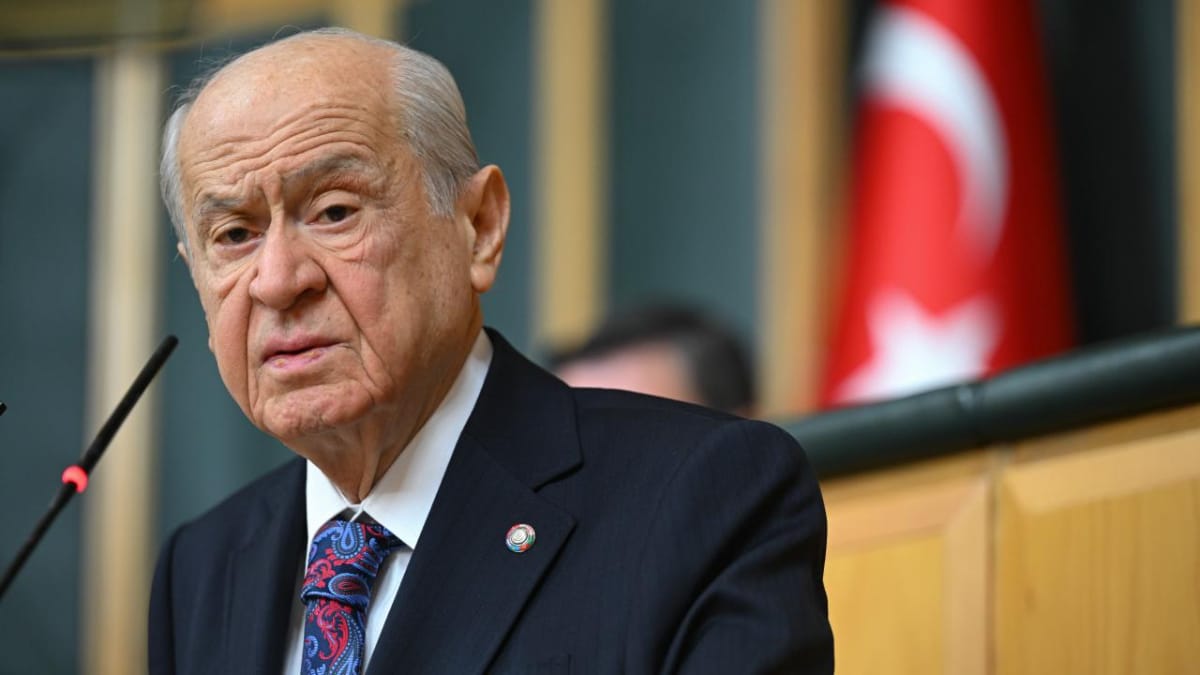 Devlet Bahçeli, Türkiye Büyük Millet Meclisi'nde yeni döneme başlıyor. Siyaset