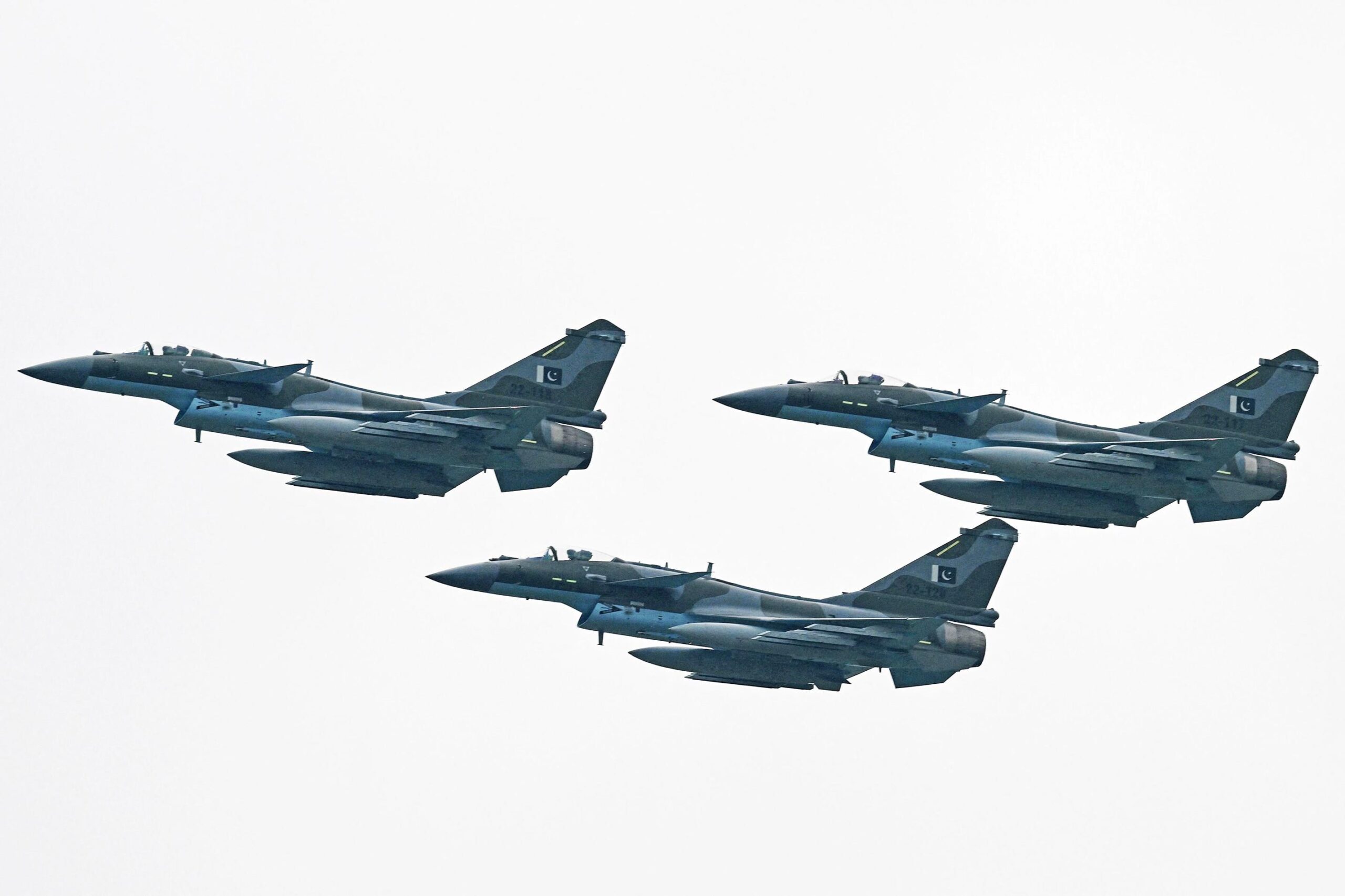 Escalating Tensions: Pakistan-India Aerial Confrontation