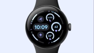Explore Google's Wear OS 6 update featuring Gemini AI, enhancing