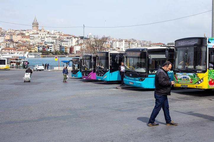 Özel Halk Otobüslerinde Büyük Aksama: 3041 Araç Hizmet Vermeyecek