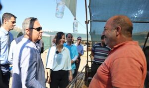 Karabağlar'da modern kurban satış ve kesim alanı hizmete açıldı. Hijyenik