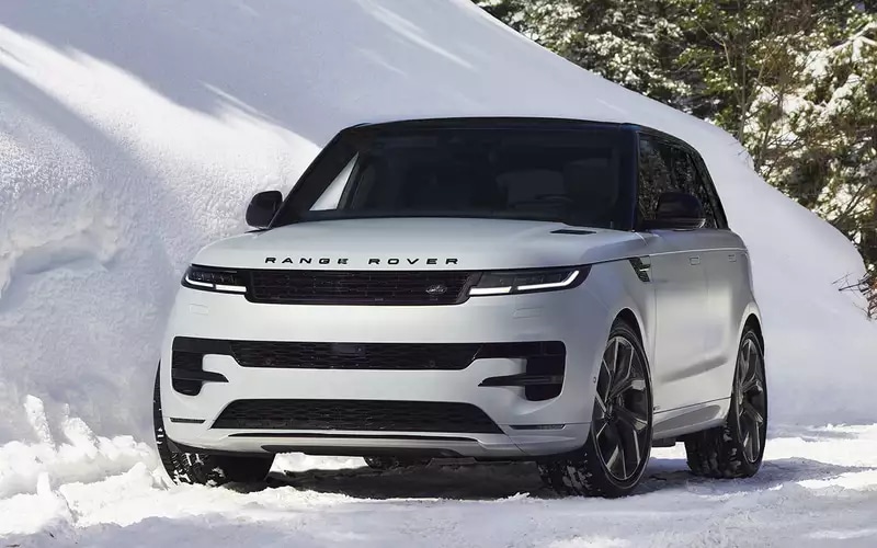 Land Rover'un Mayıs 2025 fiyat listesi açıklandı. En son modellerin
