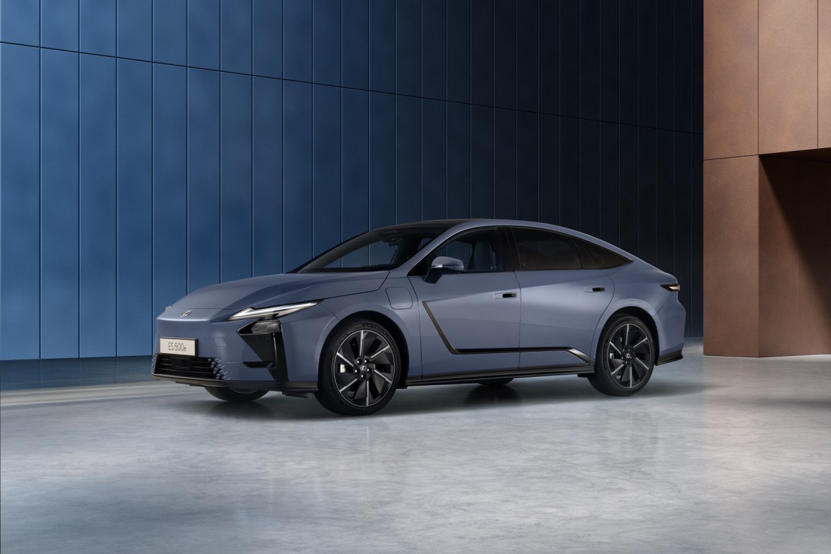 Lexus'un Yeni Kişiselleştirilmiş Lüks Anlayışı: ES Sedan