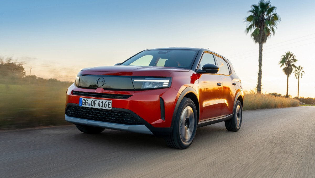 Hibrit Opel Frontera'nın Özellikleri