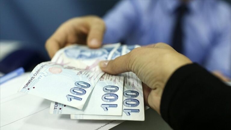 Emeklilere Bayram İkramiyesi Tarihleri Belli Oldu