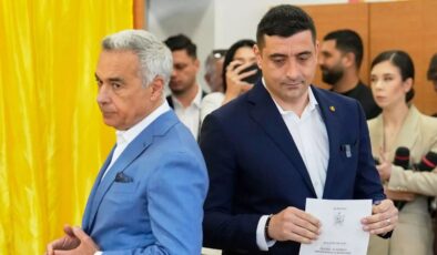 Romania’s Presidential Race: Nationalist Candidate Leads with Pro-West Candidates in Close Second
