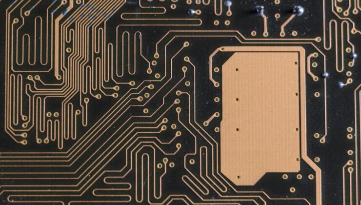 US Tightens Grip on China’s Access to Semiconductor Technologies