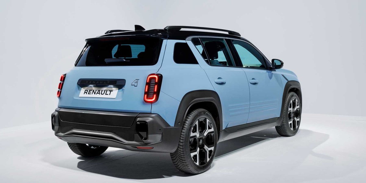 YENİ RENAULT 4 E-TECH: GEÇMİŞTEN GELECEĞE BİR İKON