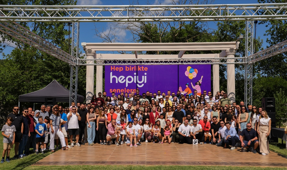 Hepiyi Sigorta 3. Kuruluş Yıl Dönümünü Kutladı! Hepiyi Sigorta 3. Kuruluş Yıl Dönümünü Kutladı!