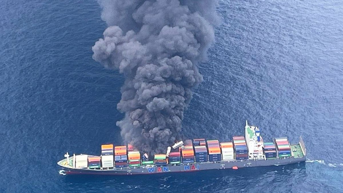 Breaking news: Explosion and fire erupt on a Singapore-flagged container