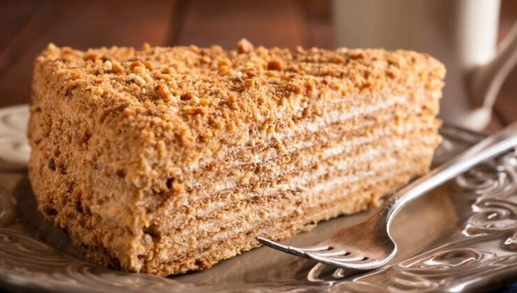 Honey Russian Cake (Medovik) Recipe