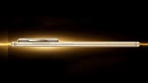 Discover the Honor Magic V5, a game-changing foldable phone, blending