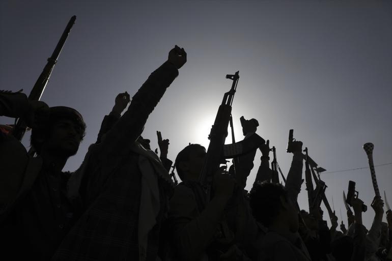 Yemen Hükümeti ile İlk Çatışma